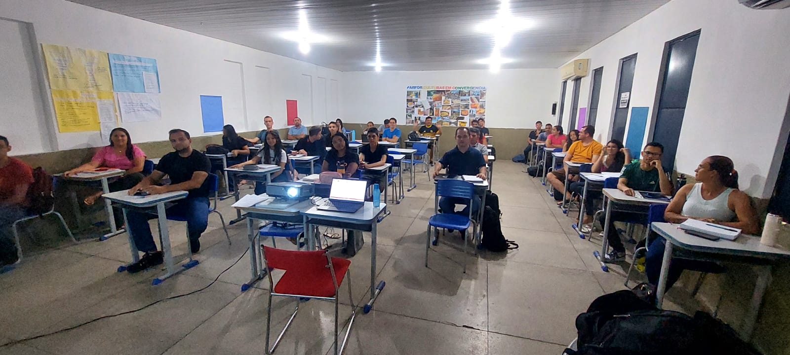 Professor Eduardo Silva Mineiro ministra aulas de Lógica da Computação e História da Educação na UAB de Castelo do Piauí